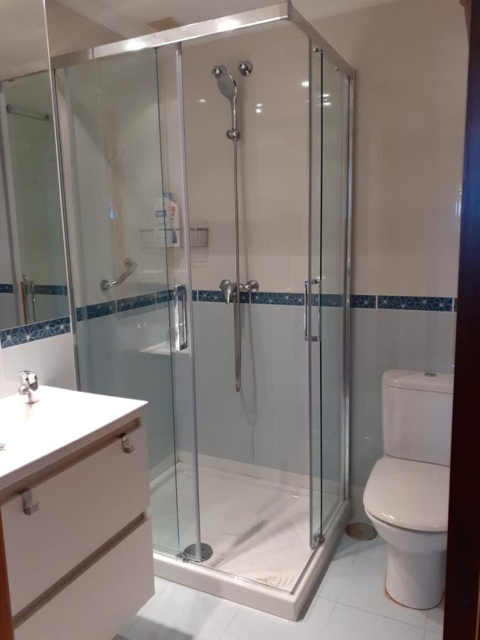 Atico Centrico Con Piscina Comunitaria Apartment Ribadeo Bagian luar foto