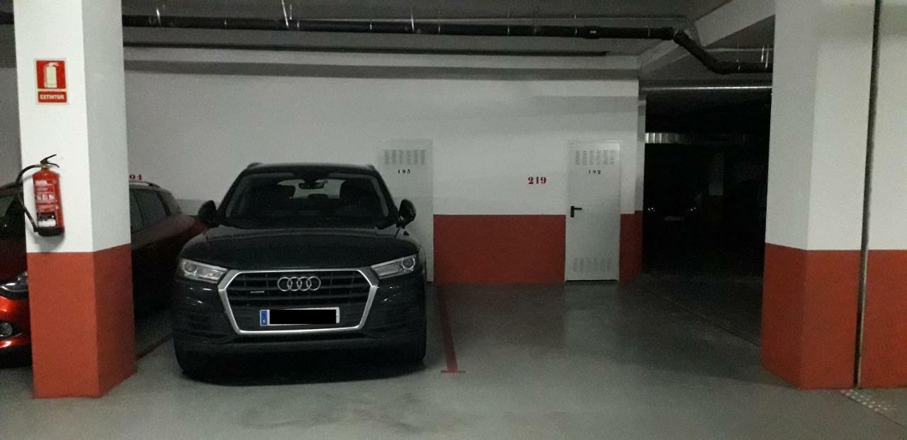Atico Centrico Con Piscina Comunitaria Apartment Ribadeo Bagian luar foto