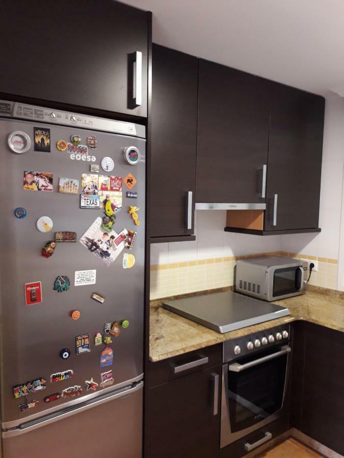 Atico Centrico Con Piscina Comunitaria Apartment Ribadeo Bagian luar foto